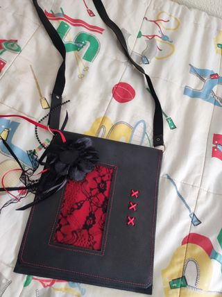 Bolso cuero Gótico 
