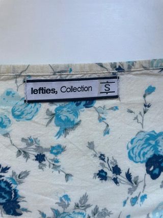 Blusa chica tirantes. Lefties