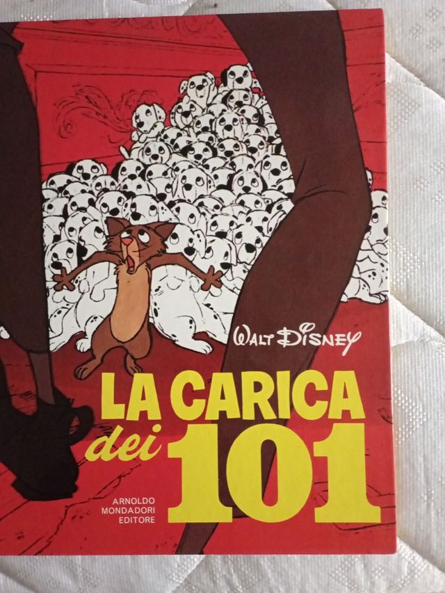 Libro Walt Disney 1980 "la carica dei 101"