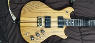 Guitarra eléctrica westone