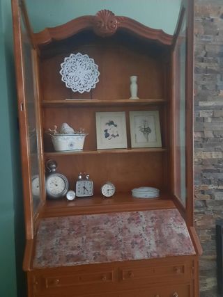 Mueble vitrina antiguo rebajadisimo
