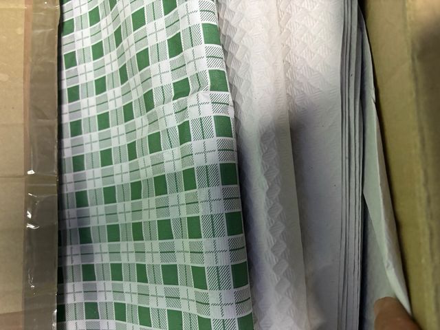 Manteles de papel cuadros