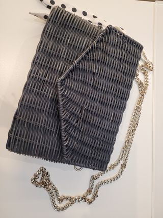 Bolso mimbre Zara