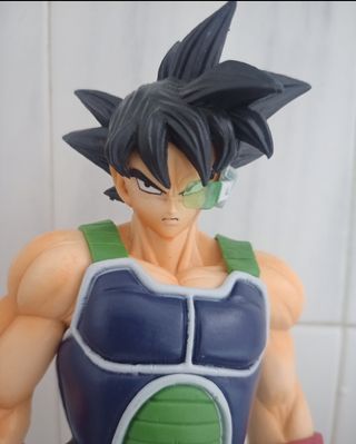 FIGURA BARDOCK BOLA DRAGON SAIYAN 28CM ALTO