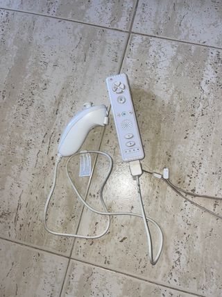 Wii Remote Plus Blanco + Nunchuk