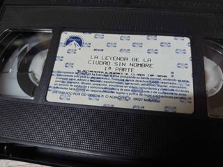 VHS Doble: La leyenda de la ciudad sin nombre