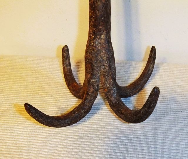 ANTIGUO GANCHO, RASTRA O POTERA DE POZO