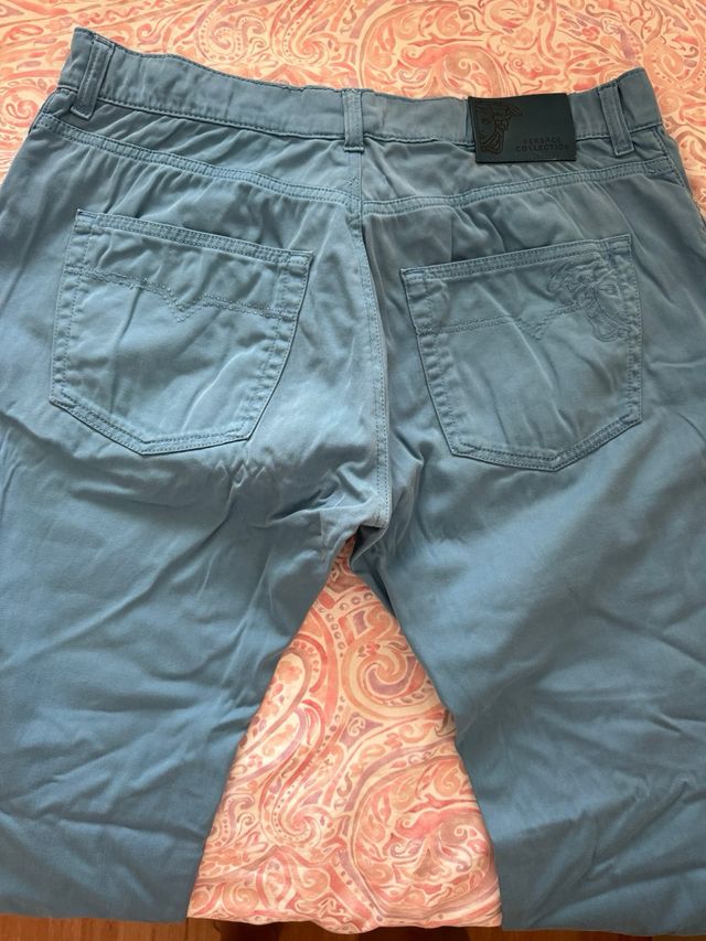 Pantalon azulina de versace collection