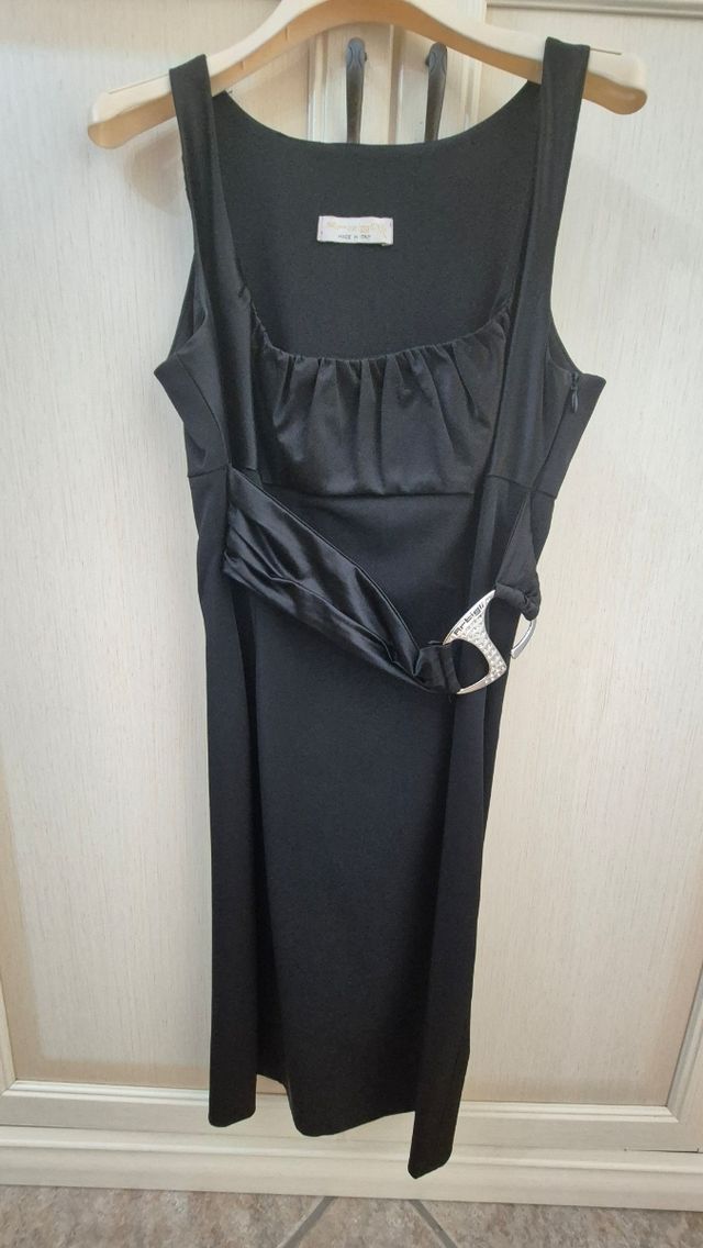 Tubino nero con giacca abbinata