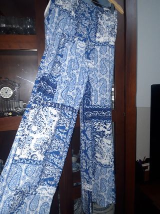 Conjunto pantalon y blusa