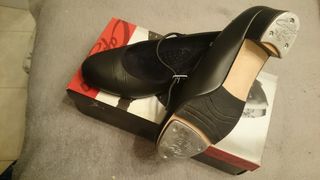 Zapatos claqué.