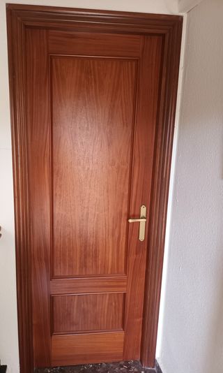 Puertas de paso interiores color sapelly