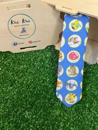 Corbata Pokemon