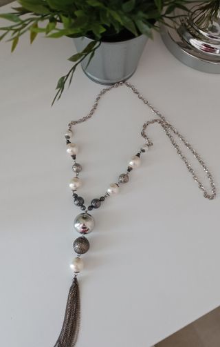 Collar bolas y perlas 