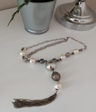 Collar bolas y perlas 