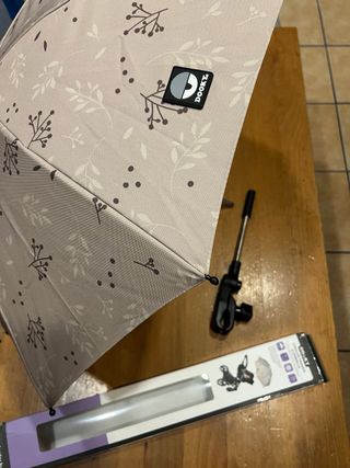 Sombrilla Dooky para cochecito o silla de paseo