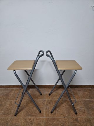 2 seggioloni per isola