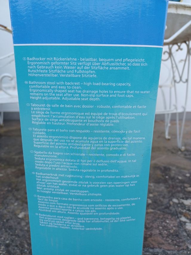 Sgabello da bagno con schienale