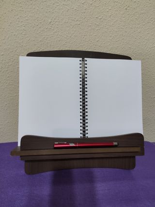 ATRIL DE MADERA DESMONTABLE