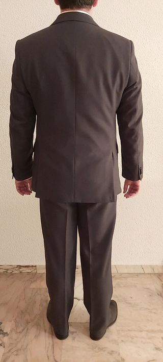 Traje de caballero gris
