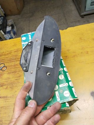 Piloto matricula Seat 600 fores