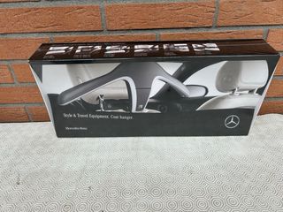 Coat Hunger Mercedes-Benz