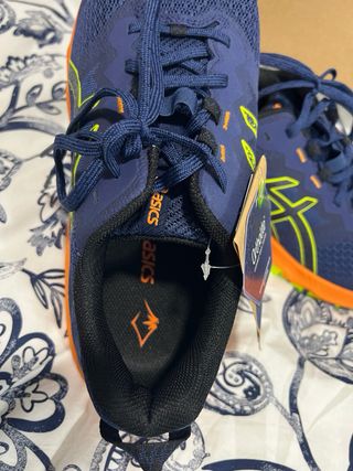 Asics trabuco terra 2 (n 44)