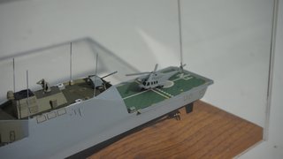 Maqueta Fragata F-310 - Mediana