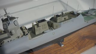 Maqueta Fragata F-310 - Mediana