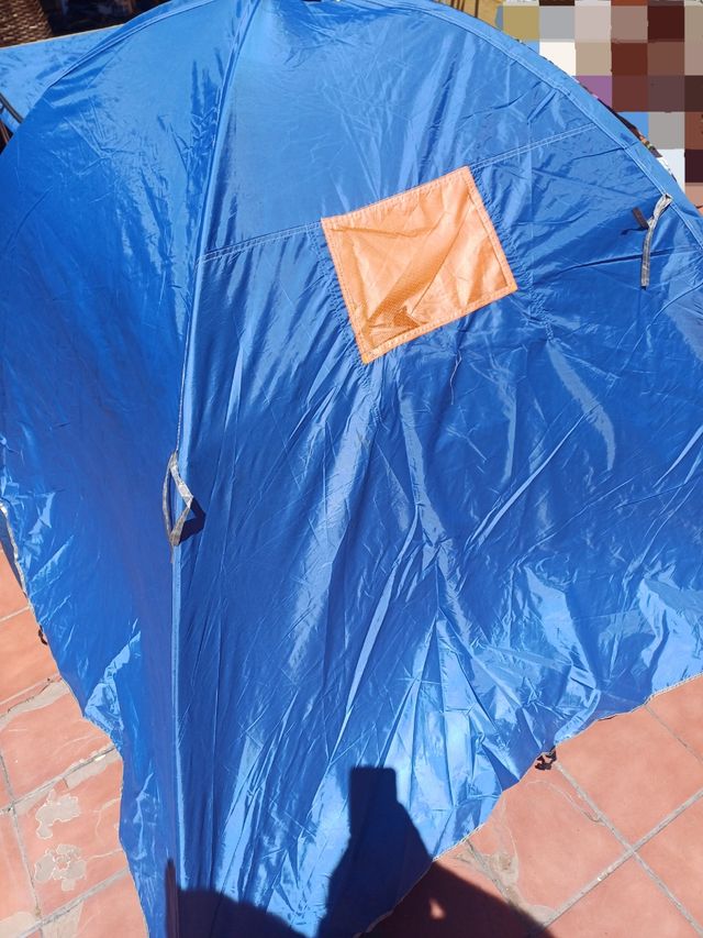 Tienda de campaña tipo iglú