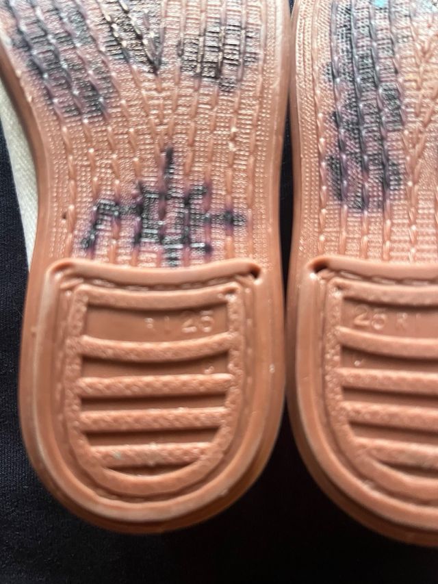 Zapatillas blancas gimnasia colegio 25  SEK