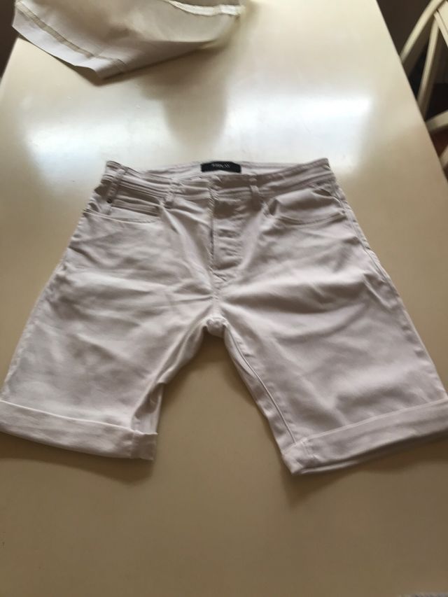 Bermuda blanca REPLAY