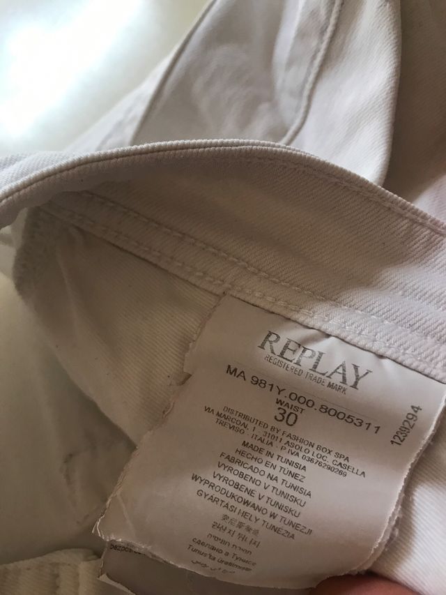 Bermuda blanca REPLAY