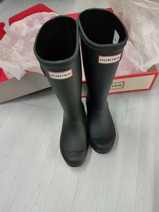 Botas de agua Hunter  sin estrenar  n°32,con caja 