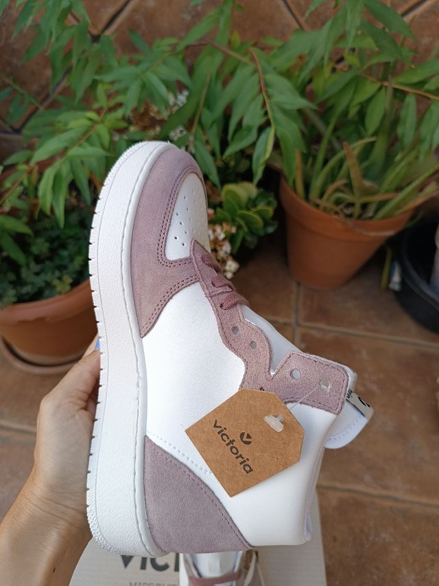 Zapatillas Victoria nuevas 