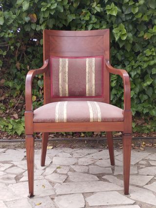 Silla madera estilo clasico