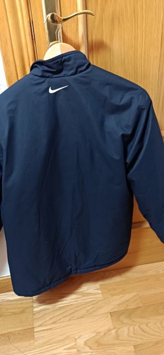 Abrigo atlético de Madrid.