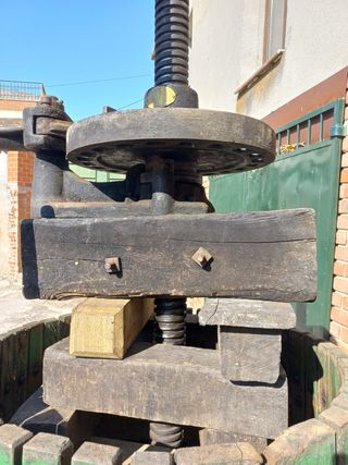 Prensa de vino, Estrujón