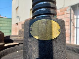 Prensa de vino, Estrujón