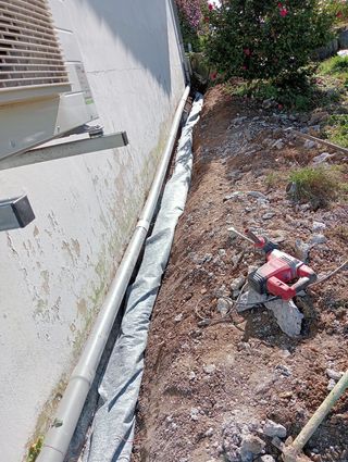 ALBAÑIL  IRÚN Y FRANCIA