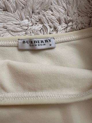 Bikini con Top Burberry azul y blanco.