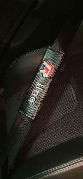 VOLKSWAGUEN FUNDA CINTURONES LOGO RLINE