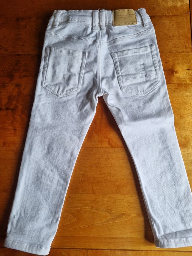 Pantalón blanco talla 98