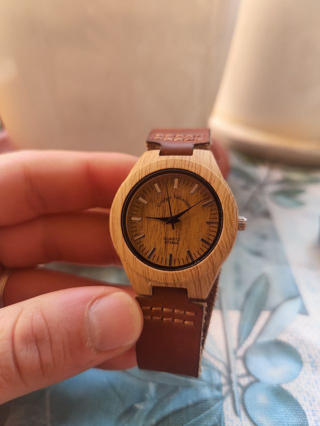 Reloj madera
