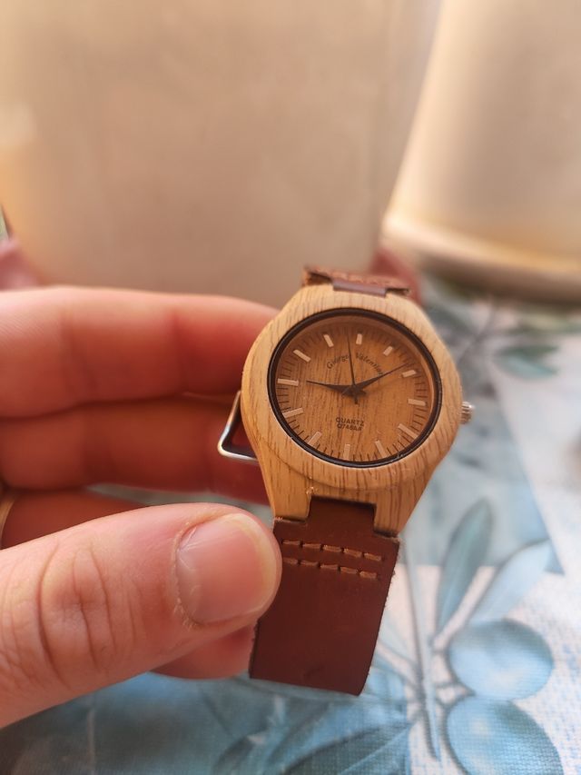Reloj madera