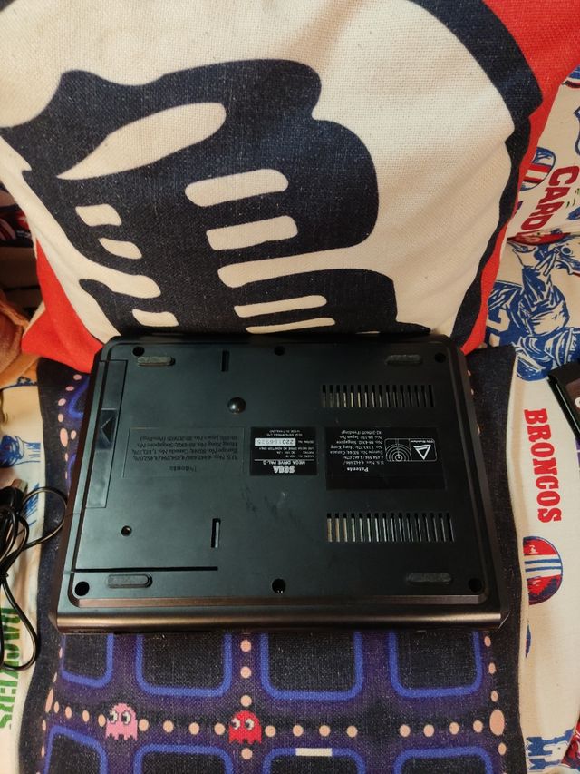 SEGA MEGADRIVE + 2 COMANDI + 3 GIOCHI