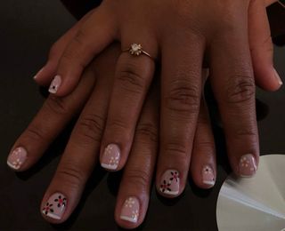Esmaltado de uñas Permanente/ Semipermanente