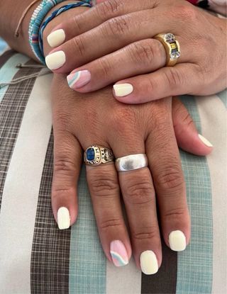 Esmaltado de uñas Permanente/ Semipermanente
