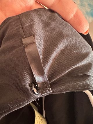 Espectacular mono de fiesta