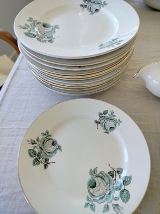 Vajilla antigua Royal China Vigo